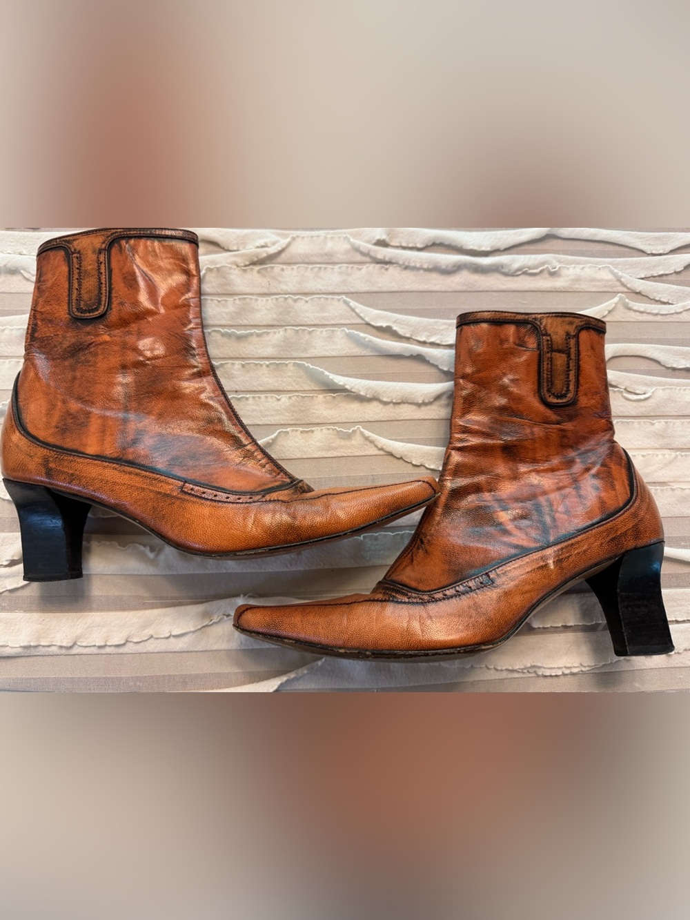 Via Mya Cognac Brown Leather Ankle Boots Booties Pointed 90s Distressed Heel 38